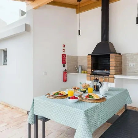 Casa Da Se Renovated Traditional Townhouse With Courtyard Apartman *