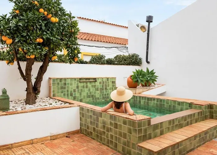 아파트 Casa Da Se Renovated Traditional Townhouse With Courtyard 실베스