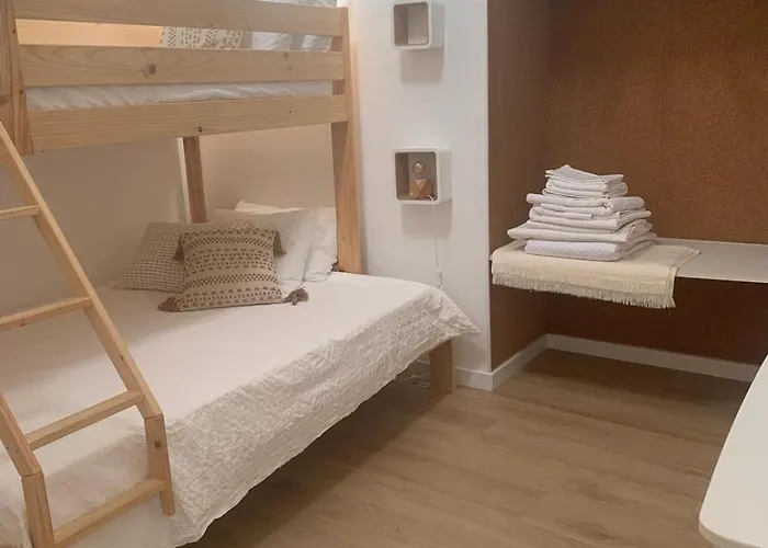 Casa Da Se Renovated Traditional Townhouse With Courtyard * 실베스