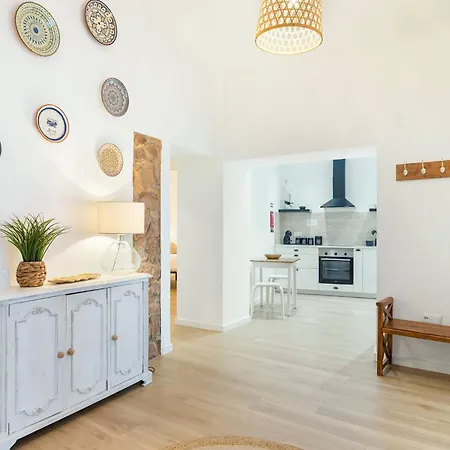 Casa Da Se Renovated Traditional Townhouse With Courtyard *