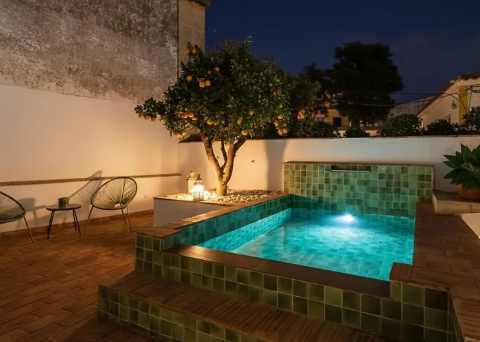 Casa Da Se Renovated Traditional Townhouse With Courtyard Apartment *