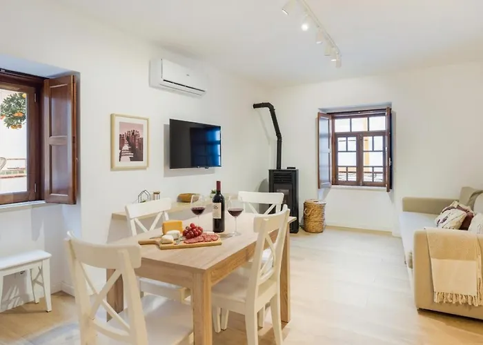 Appartement Casa Da Se Renovated Traditional Townhouse With Courtyard