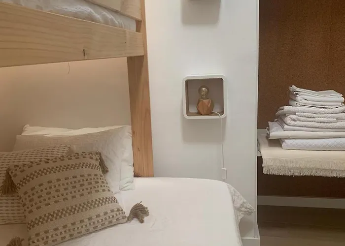 Casa Da Se Renovated Traditional Townhouse With Courtyard *